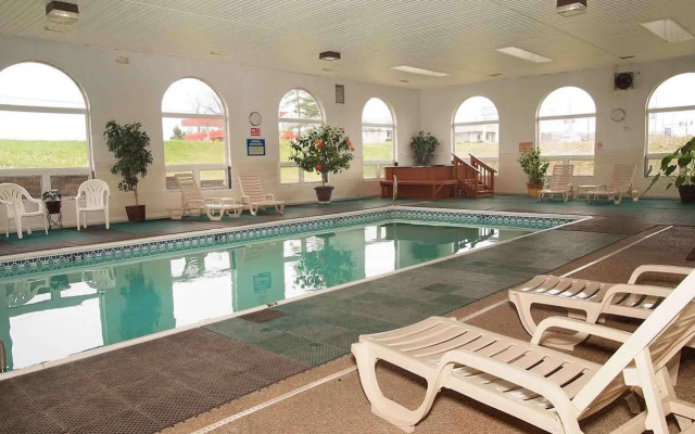 Red Roof Inn Osage Beach