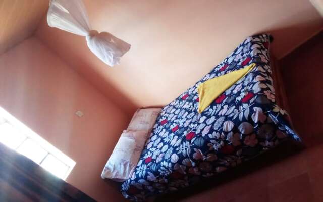 Club 95 Hotel