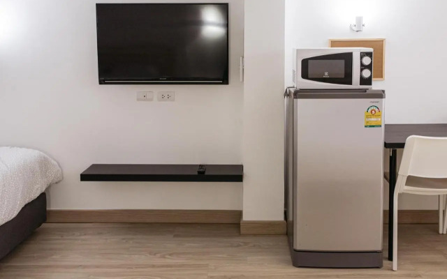 B2 Large + Comfort full kitchen near MRT Bangson