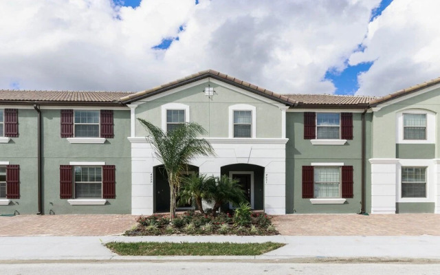 Solterra Townhome With Pool 4651