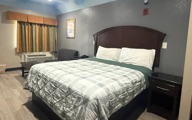 Hotel O Regency Suites Houston - IAH Beltway 8