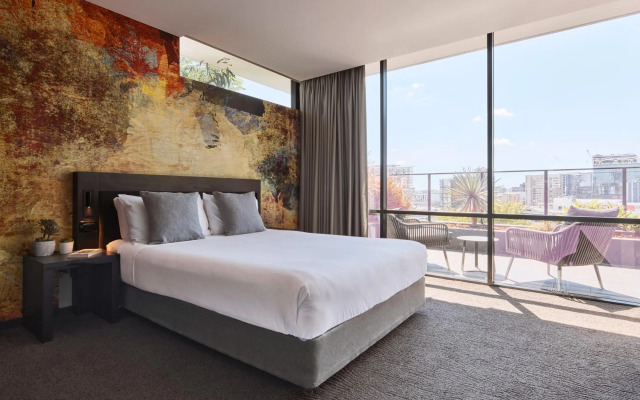 Kennigo Hotel Brisbane, Independent Collection by EVT