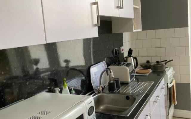 Stunning 1 Bed Spacious Apartment -Central Cardiff