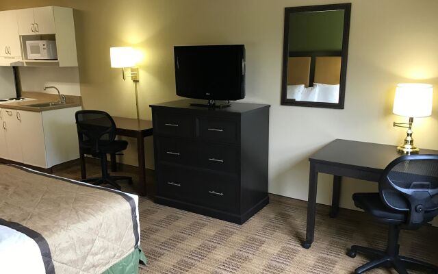 Extended Stay America Suites Detroit Farmington Hills