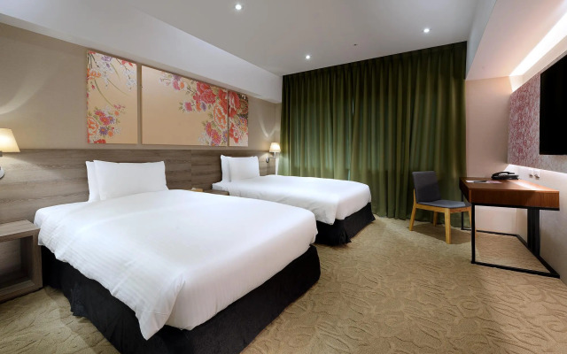 Aeris International Hotel