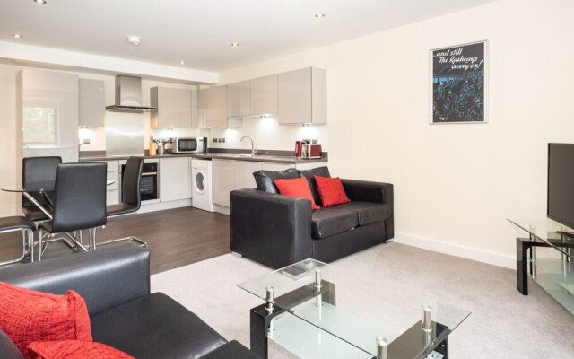 Luxury, Modern Apartment in York, Sleeps 4