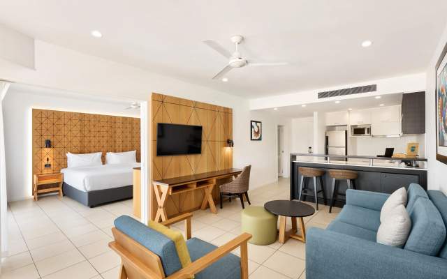 Radisson Blu Resort Fiji Denarau Island