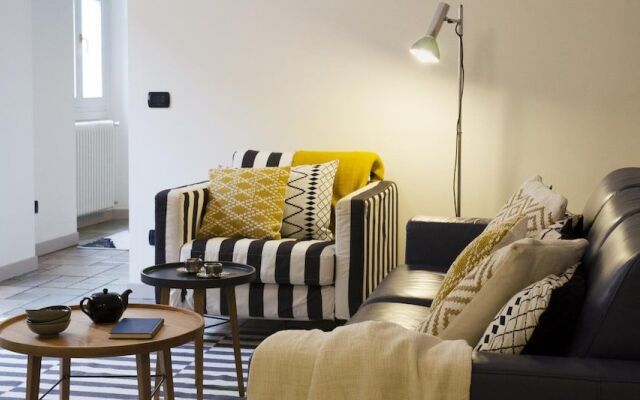 Charming Modern Apartment