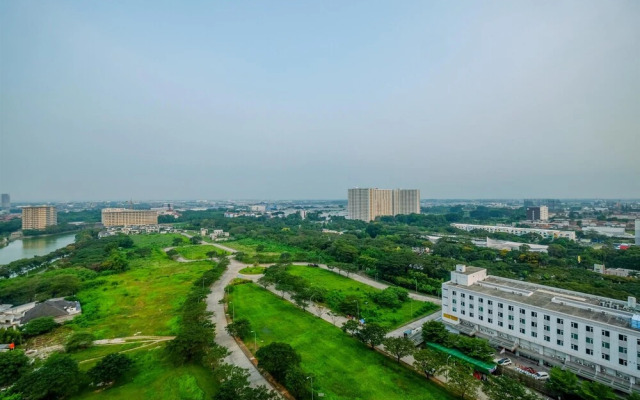 Town View Studio Apartment @ The Oasis Apartment