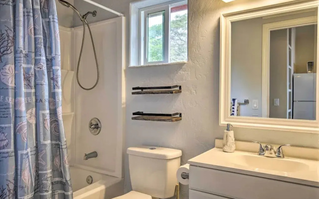 Kailua-kona Hillside Apt < 3 Miles to Beaches!, Kailua-Kona