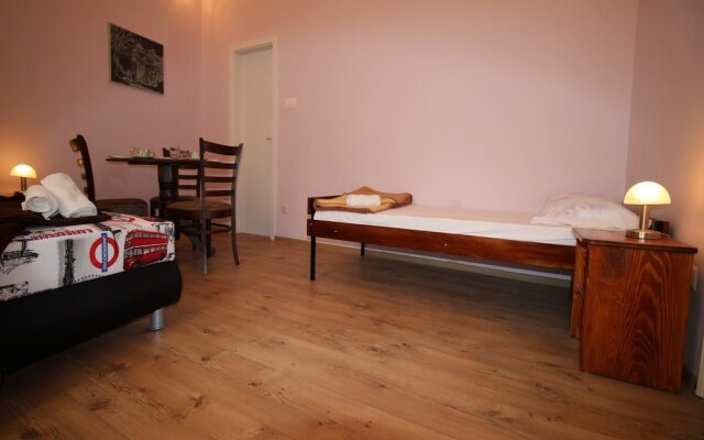 Apartment Ivona CK 1