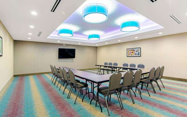 La Quinta Inn & Suites by Wyndham Sweetwater East