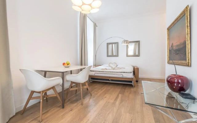 Modern Downtown APT - renovated, on ideal location
