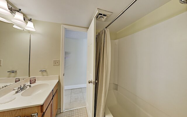 607ocean 2 Bedroom Condo