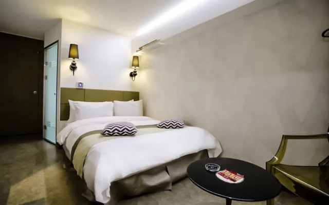 Yeoju Reverse Hotel