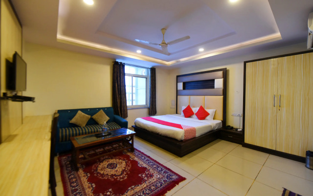 OYO 3971 Hotel Tip Top