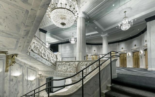 The Candler Hotel Atlanta, Curio Collection by Hilton