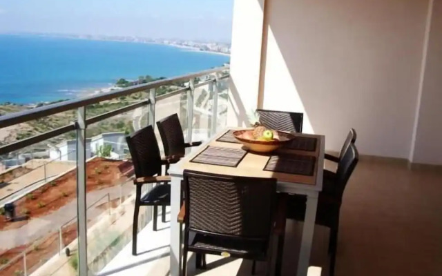 Luxurious Duplex Penthouse Facing the sea