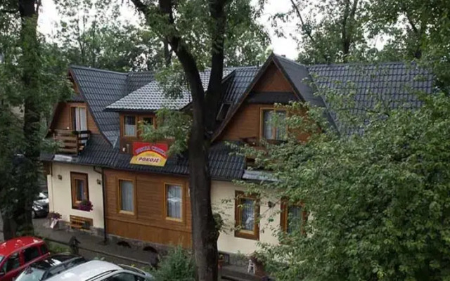 Pokoje Gościnne Wesoła Chatka