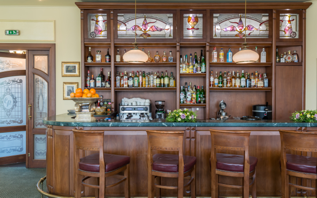 Crystal Palace Boutique Hotel