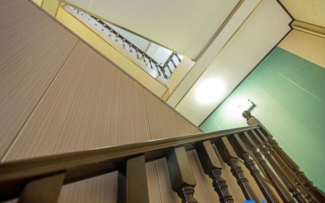 Yue Hotel (Zhengzhou CBD Convention and Exhibition Center)