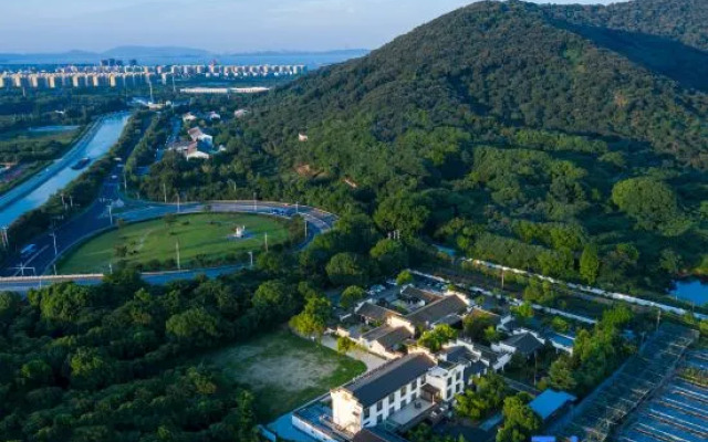 Ruyuan Culture Theme Inn