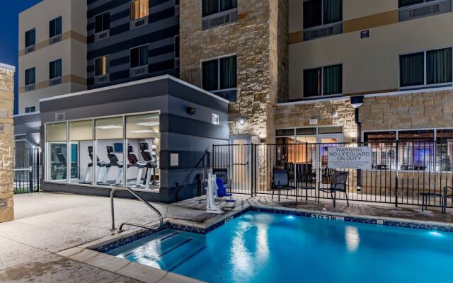 Fairfield Inn  Suites Terrell