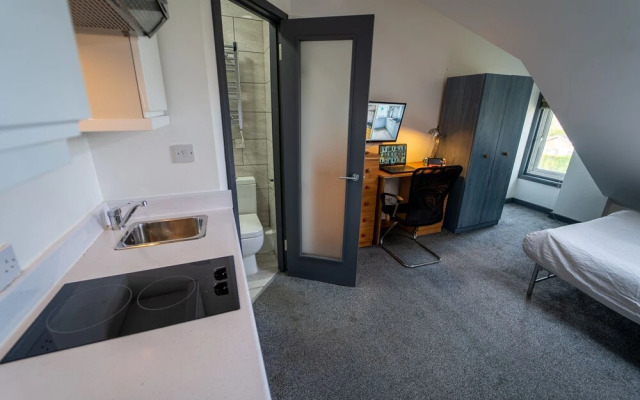 966 Pershore Road Studios In Guest House