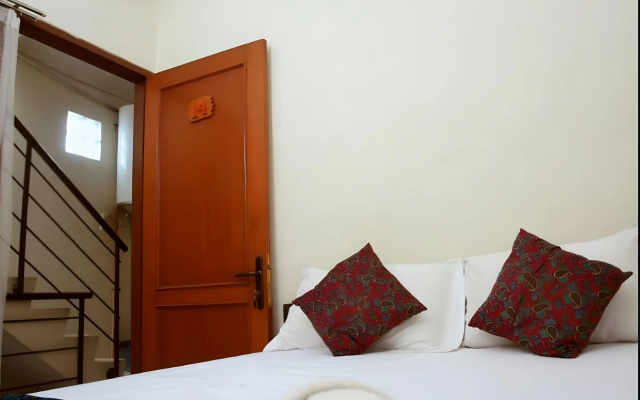 Unique Guesthouse – Guest Rooms – Bandung