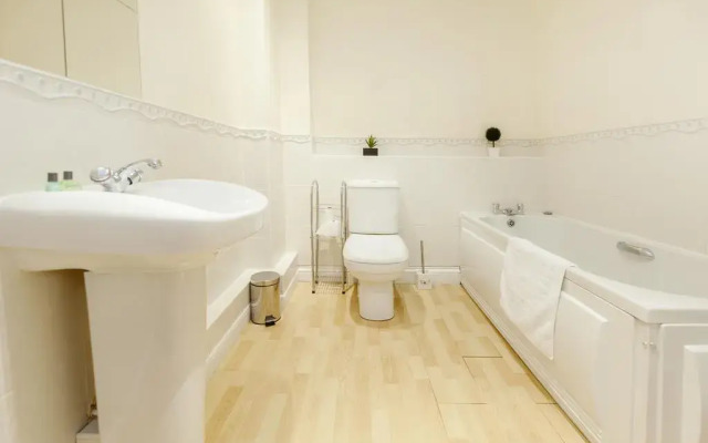 Savvy Serviced Apartments - Clarence House