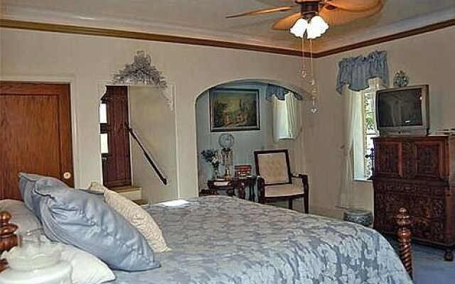 Hamilton House Estate Bed & Breakfast