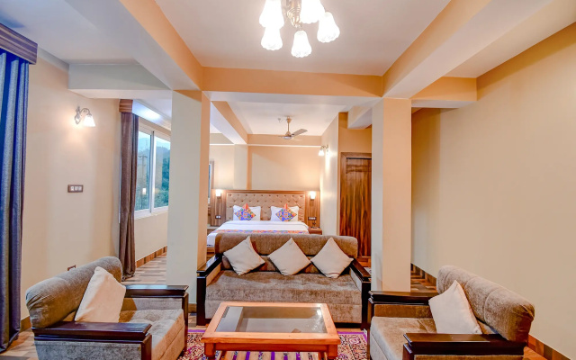 FabHotel Rikhila's Regency
