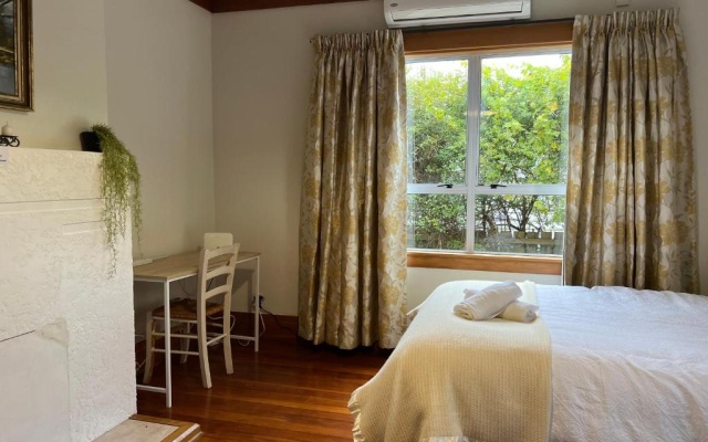 Rotorua Holiday Villa – Guest Rooms – Rotorua