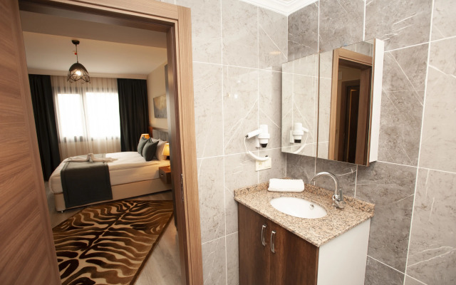 Empula Hotel & Residences