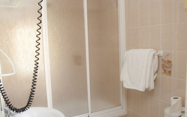 Hostal París