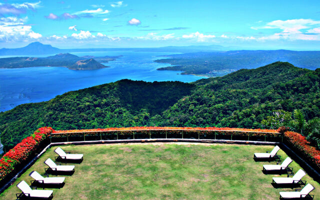 The Lake Hotel Tagaytay