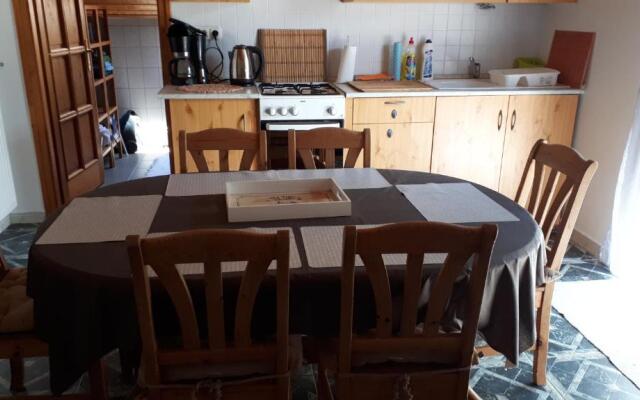Fehér Rózsa Apartman