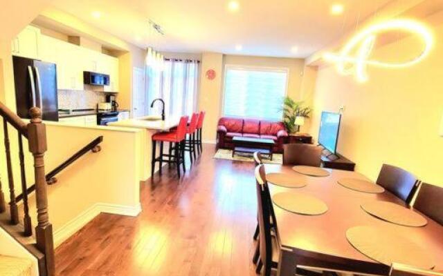 3 bedroom town house in ottawa close to downtown