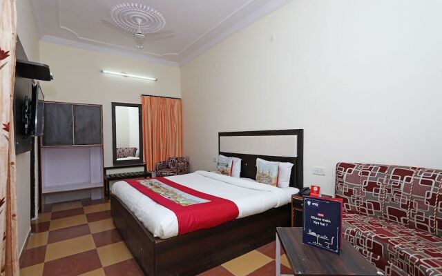 OYO 10413 Hotel Royal Plaza