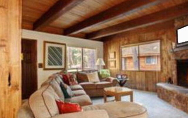 Tahoe Vista Lodge by RedAwning