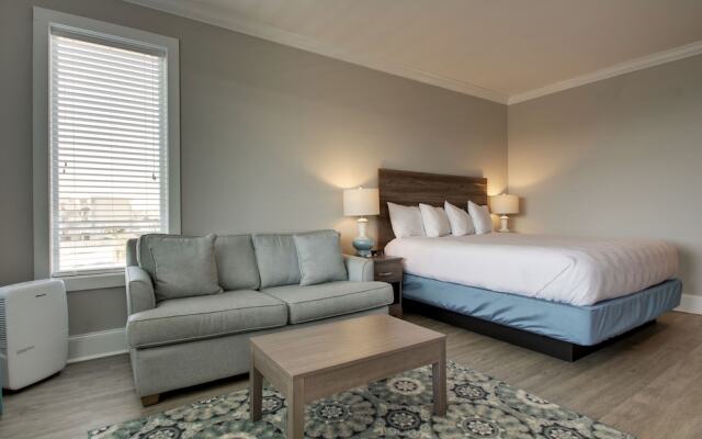 Islander Hotel & Resort