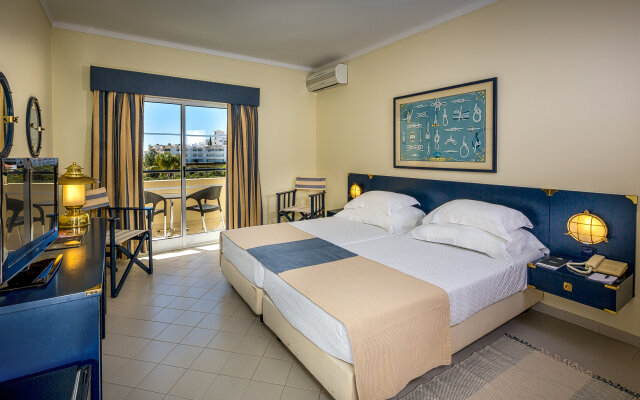 Отель Vila Galé Náutico