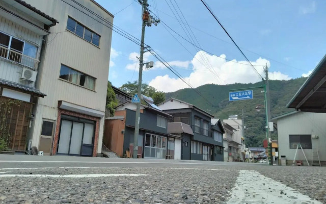 EkimaehouseSamaru