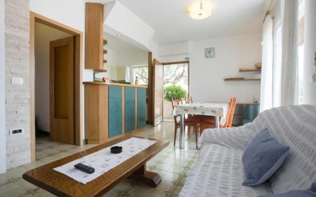 Damir - 80 m From Beach - A1