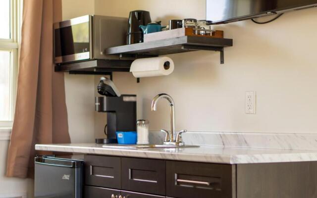 Wayside Motel Manitoulin