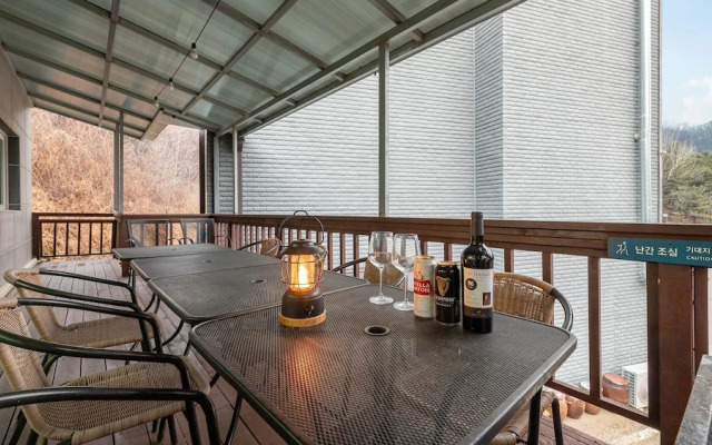 Namyangju Cozy Hill Spa Pension