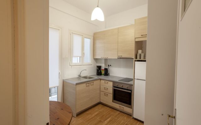 Athenian Fine Flat for 4