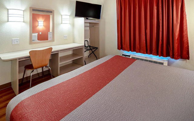 Motel 6 Anchorage, AK - Midtown