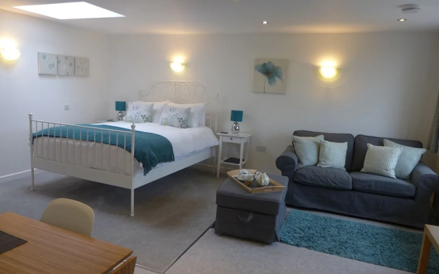 The Rock Self Catering Holiday Accommodation