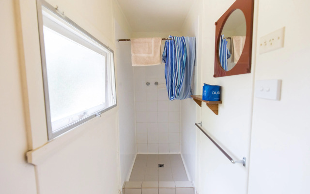 Wonboyn Cabins & Caravan Park